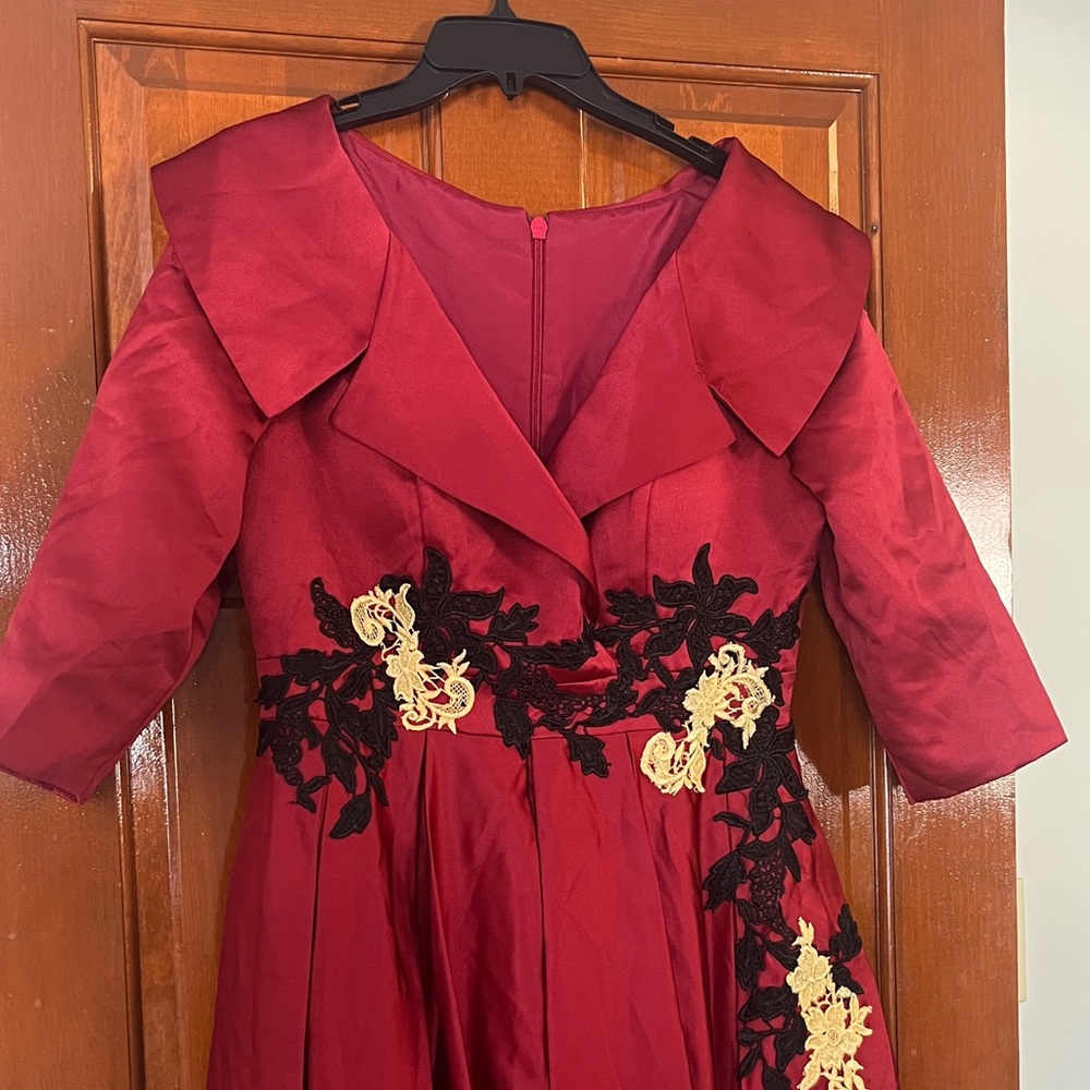 Chic Burgundy Maxi Dress with Black and Gold Accents